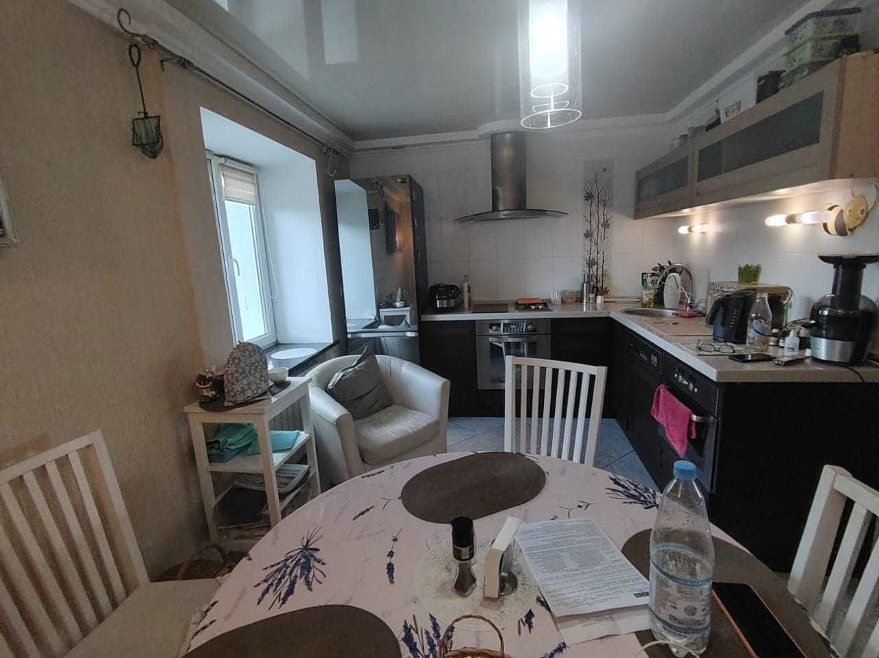 ПРОДАМ 3х комнатную квартиру в ЦЕНТРЕ, 5 мкр! Новостройка!