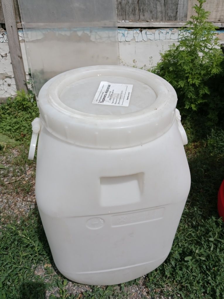 Продам бочки в отличном состоянии.