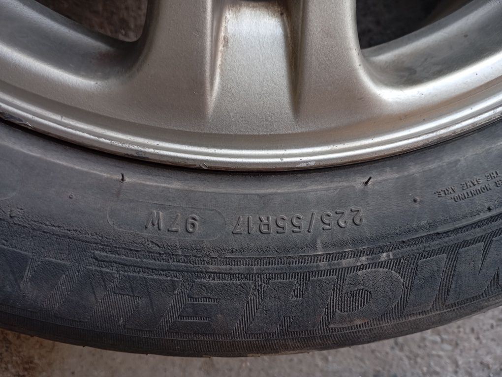 Шины с дисками Субару 225/55/17