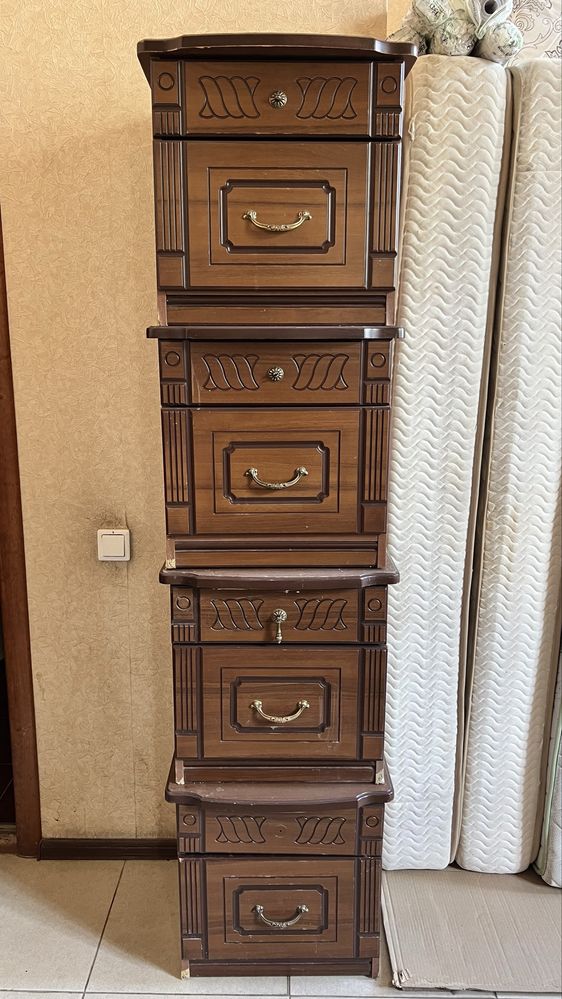 Продам тумбы по две тысяч тенге каждое