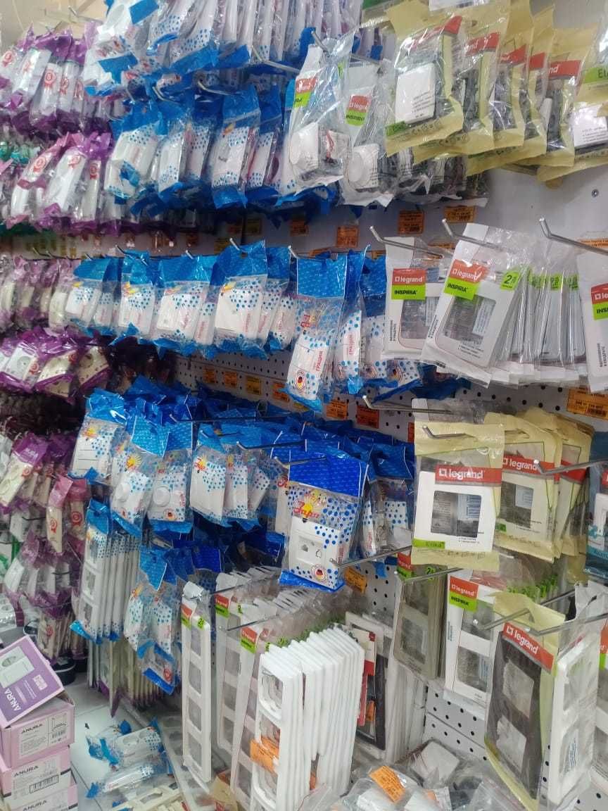Светильники, софиты, лампы, розетки, выключатели. Скидки новоселам 10%