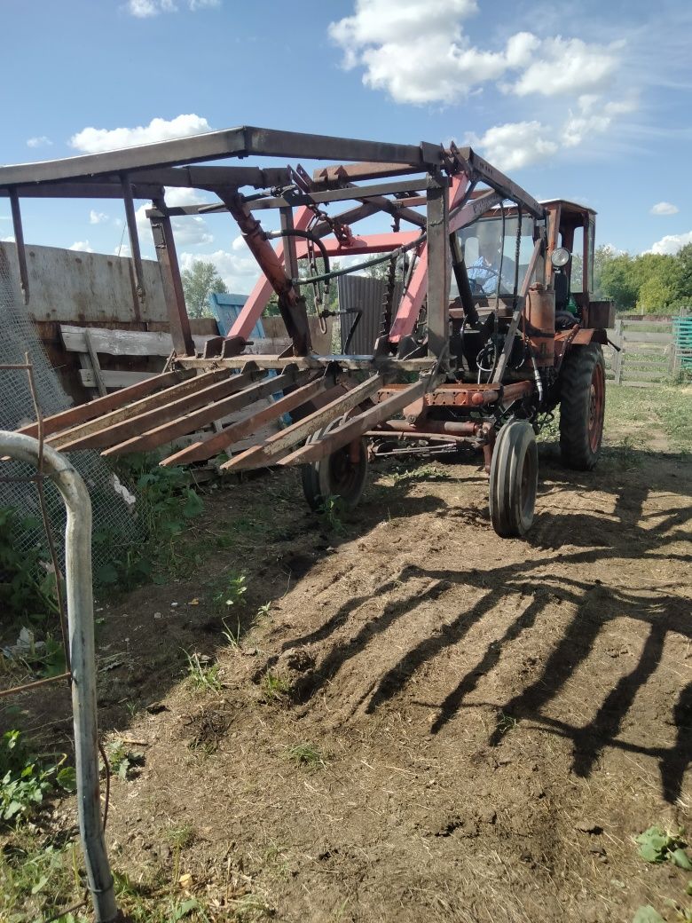 Продается Трактор Т16