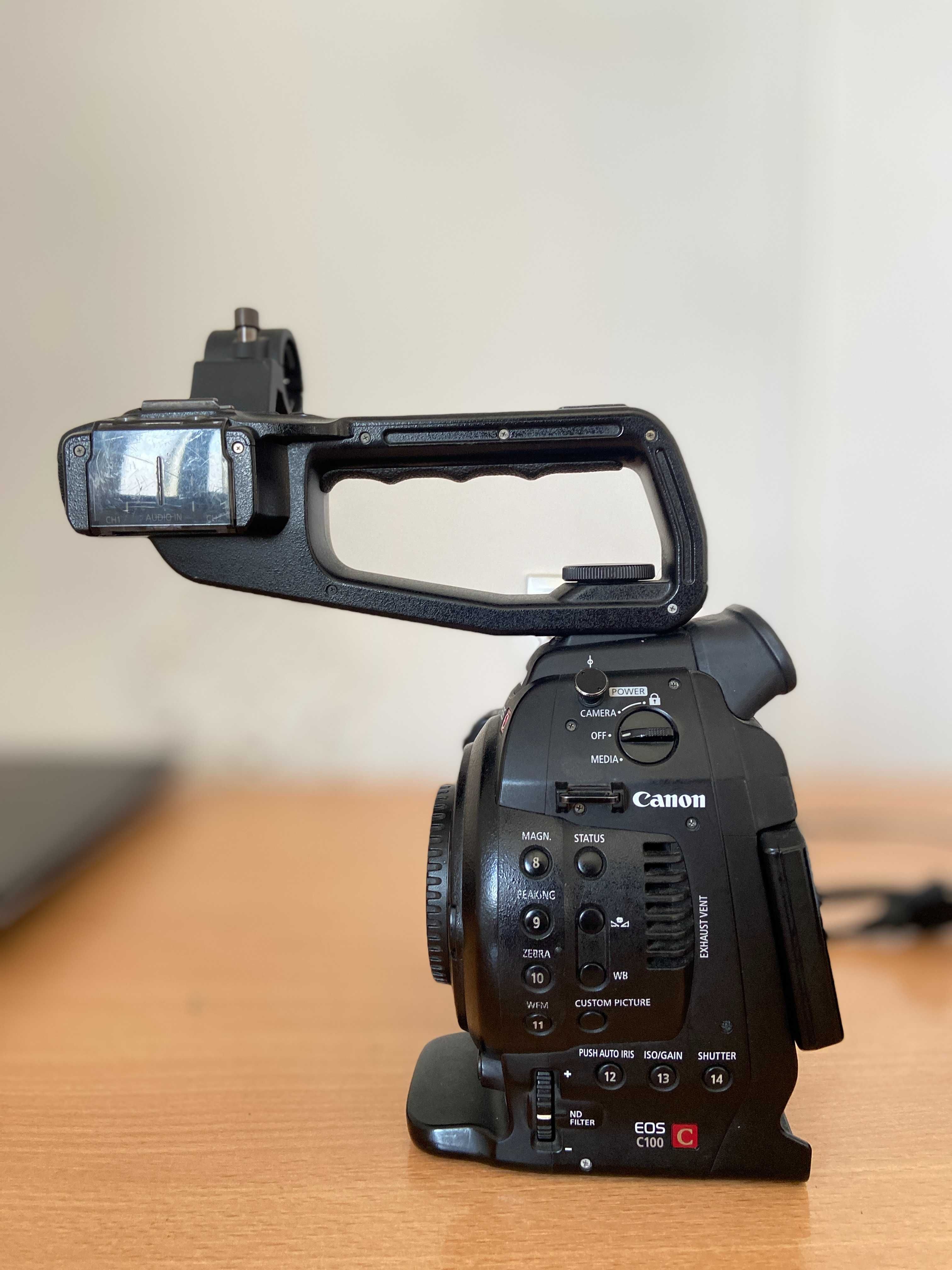 продам Canon c 100