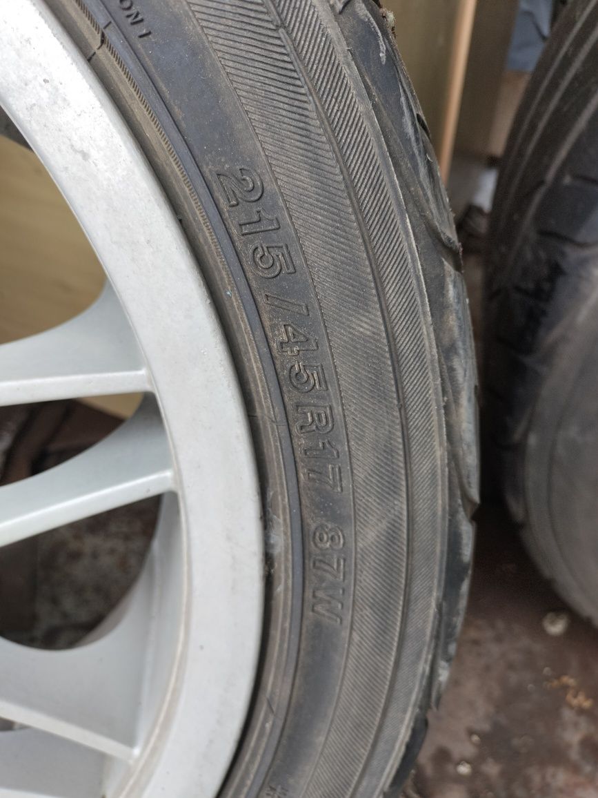 Продам шины с дисками комплект 235-45*р17