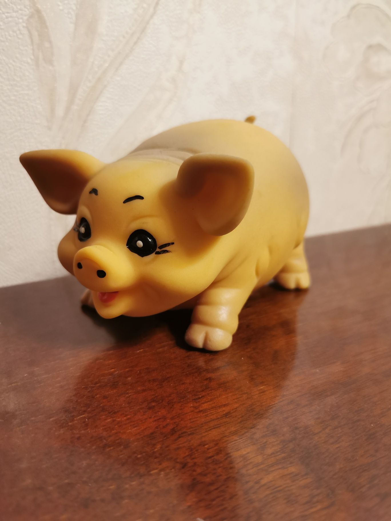 Игрушка. Поросенок. Из СССР. Ретро.