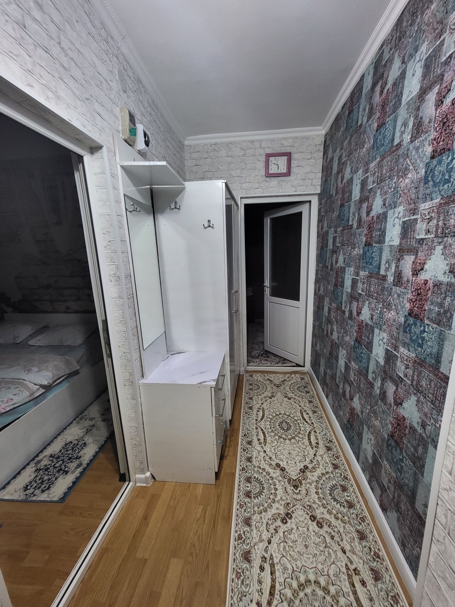 Сдам 2 ком. по Тауке Хана