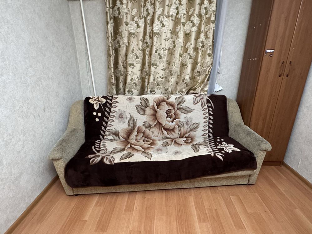 Продам диван с креслами 2 шт. Прочный каркас