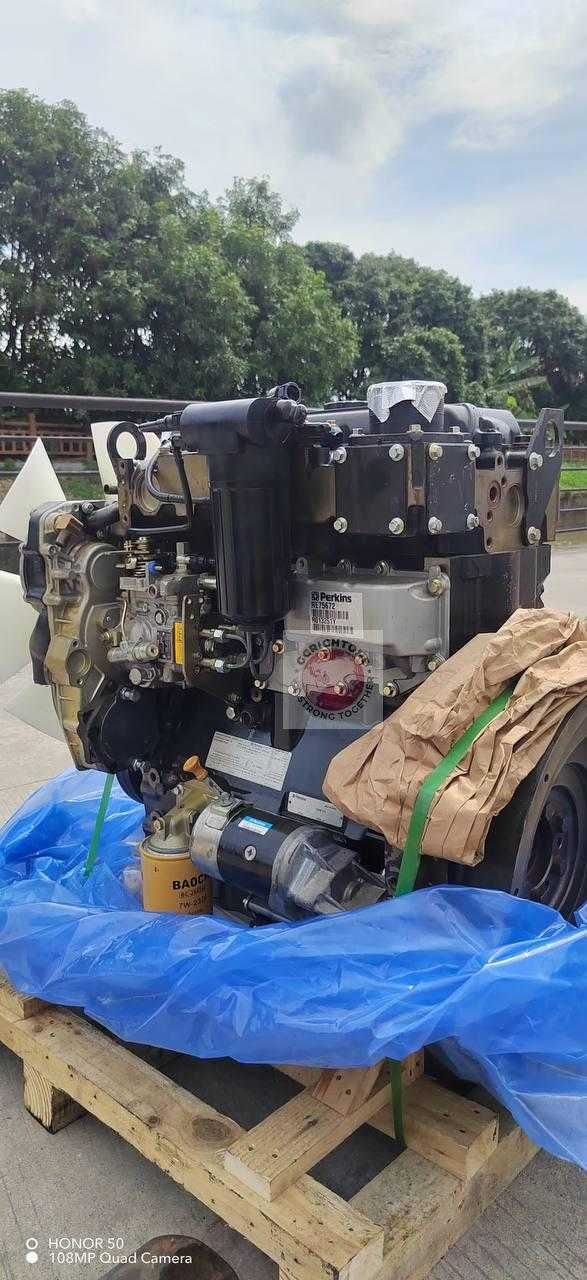 Дизельный двигатель ДВС Perkins 1104C-44T/ Cat 3054C