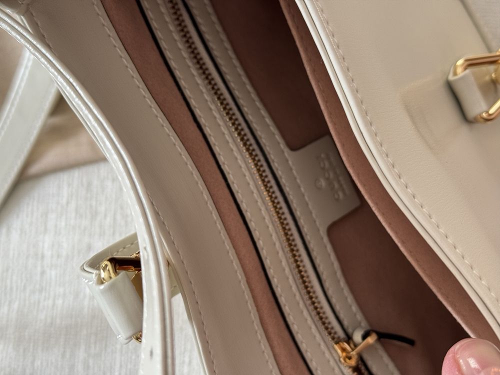 Продам сумку  Gucci Jackie