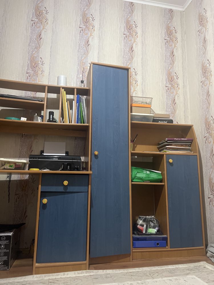 Продам шкаф нормальный