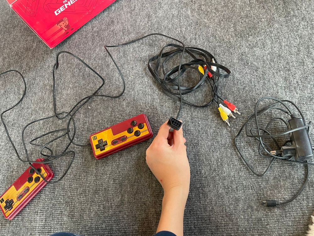 Приставка Retro Genesis 8 Bit classic 300 встроенных игр