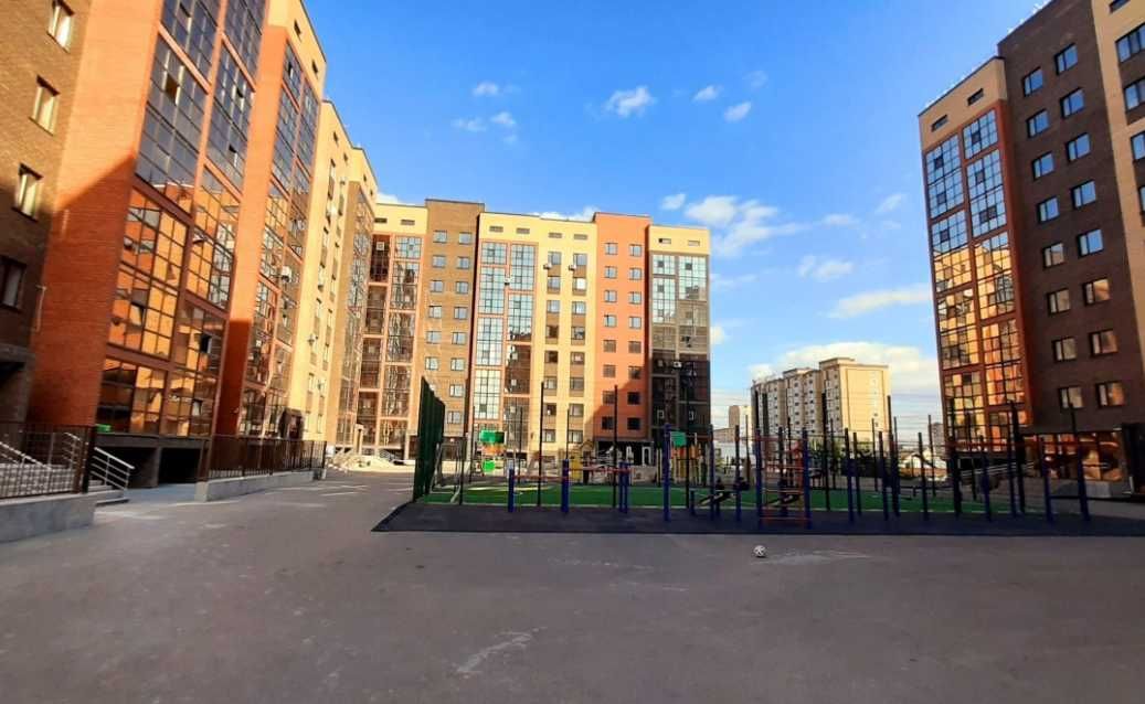 3 комнатная квартира в центре. Эл разводка. Белые стены. 86 м2.