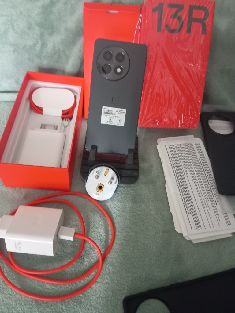 One plus 13R в идеале, обмен на Iphone!