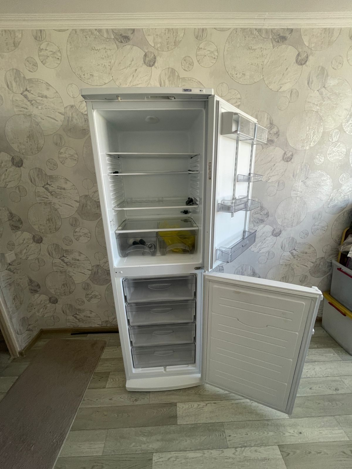 Холодильник продаю за 100000тг