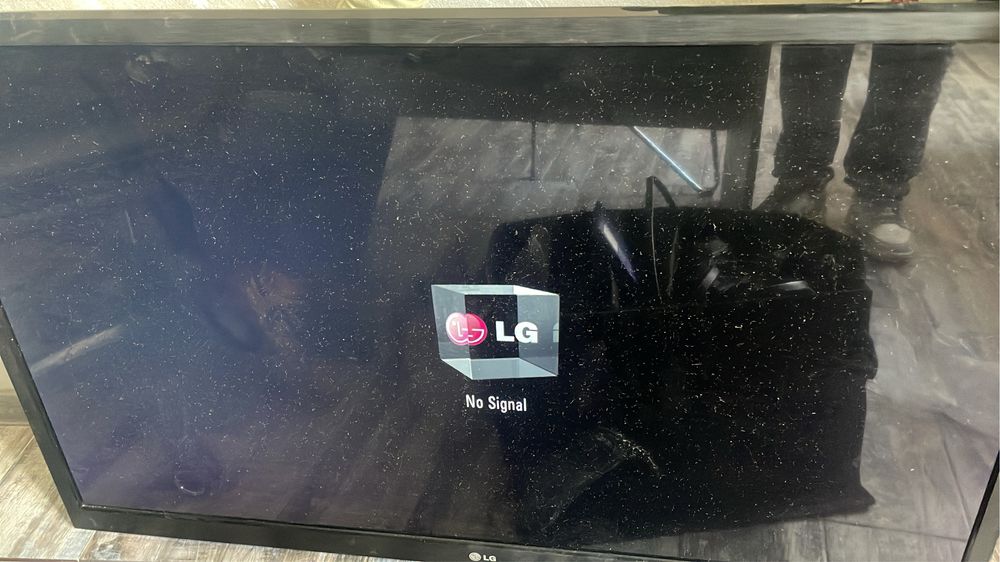 Телевизор lg в рабочем состояние
