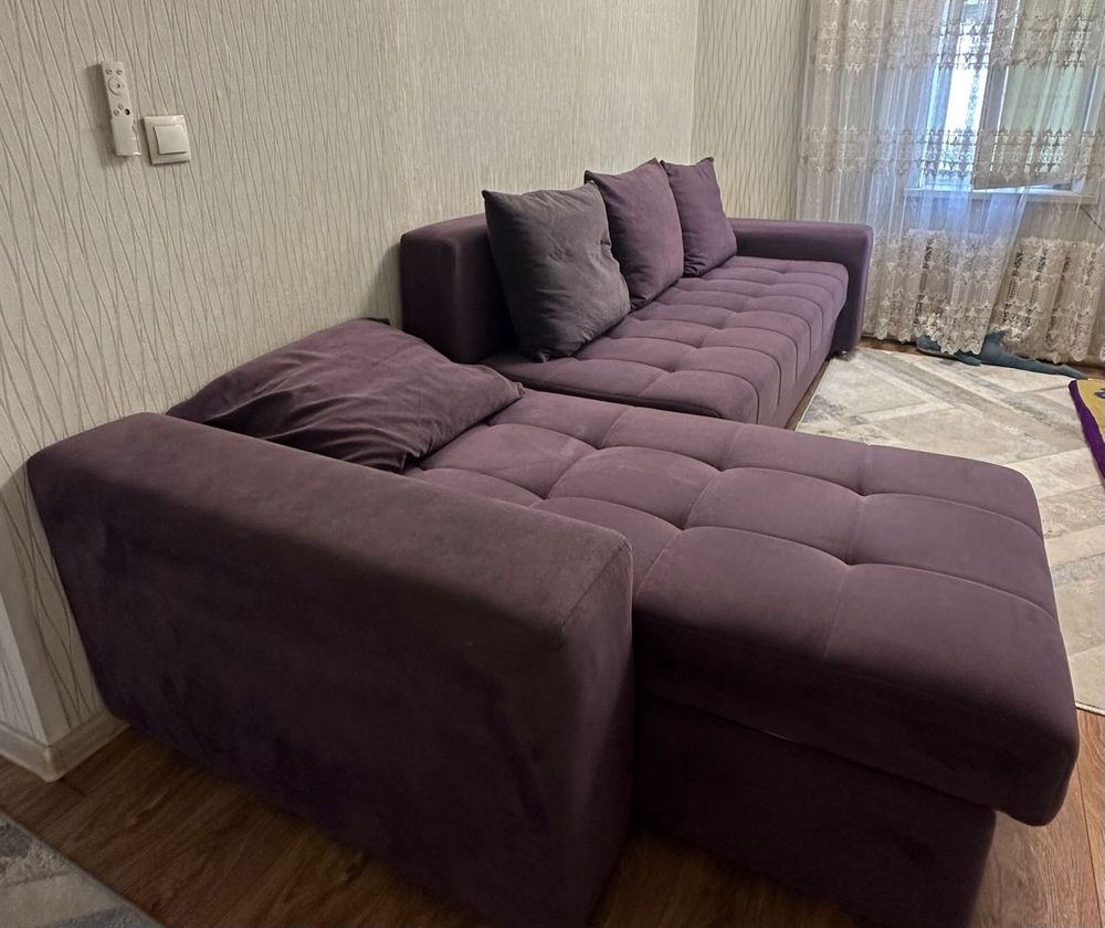 Продам диван угловой
