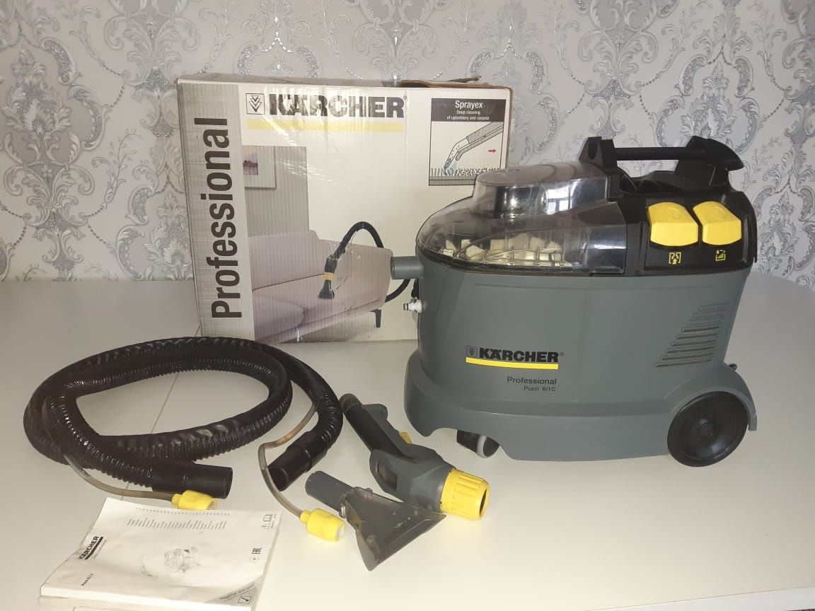 Продам профессиональное моющий пылесос KARCHER PUZZI  8/1