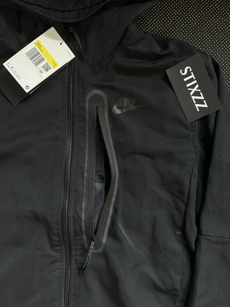 Nike NSW Tech Essentials Repel Hooded Jacket