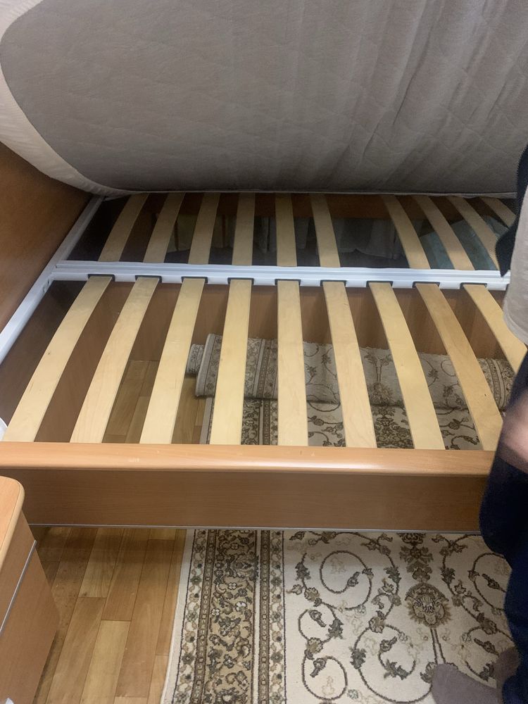Кровать двухспальная