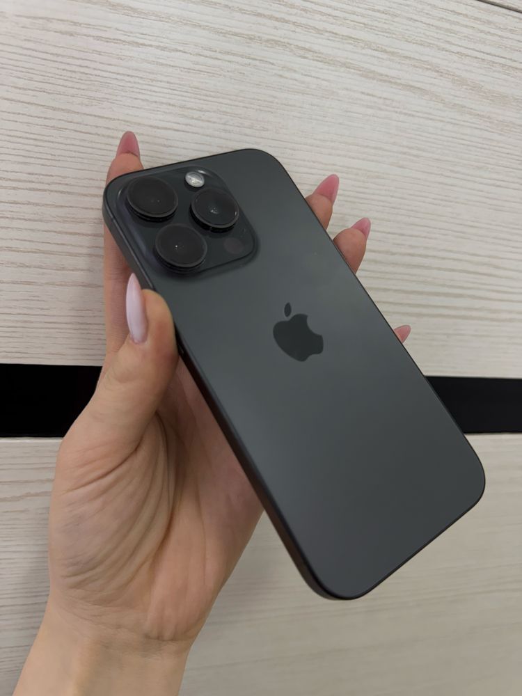 Iphone 15 pro 128ГБ чёрный