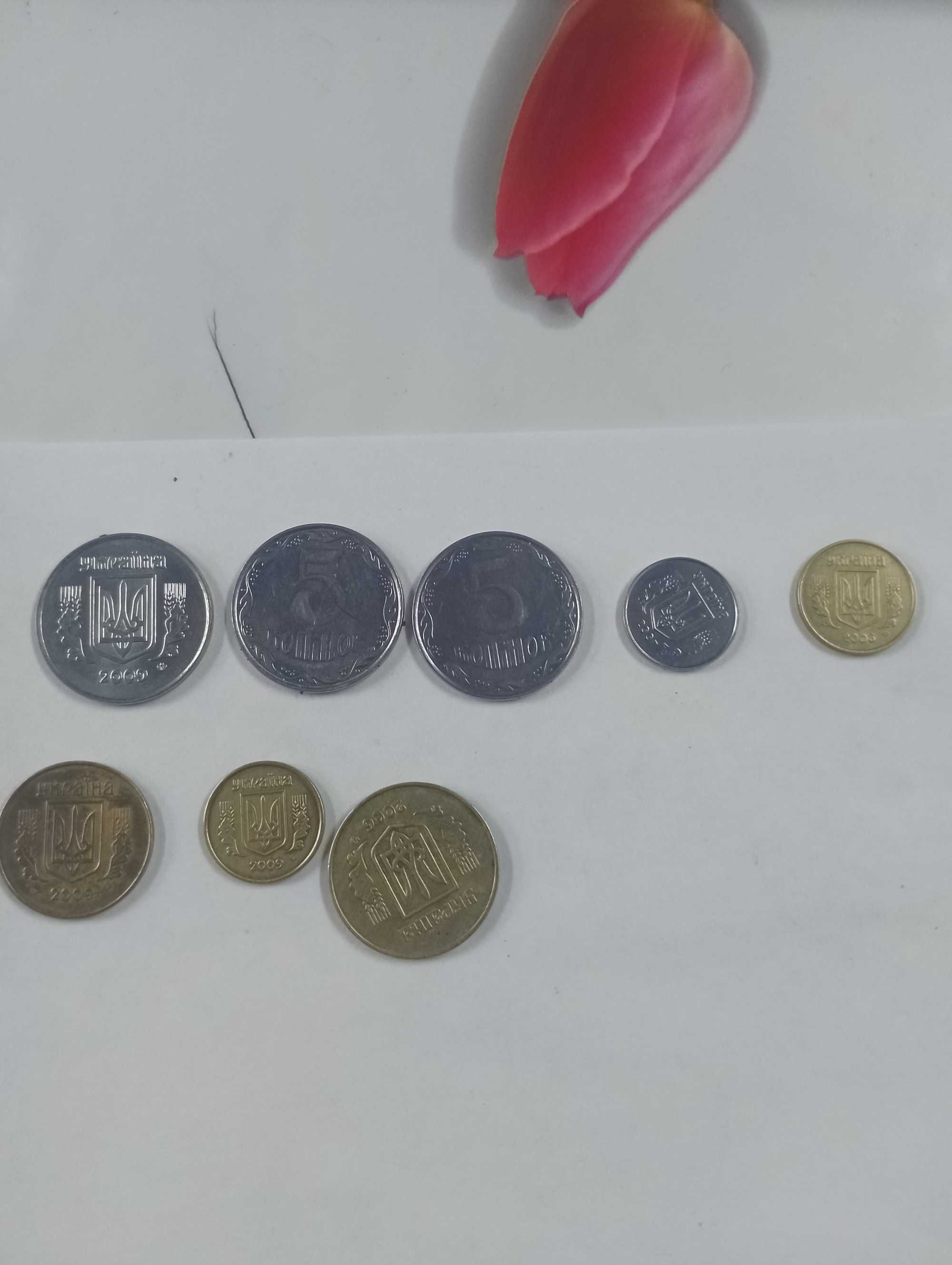 Продам коллекционные монеты, отличного качества.