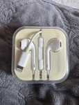 EarPods, проводные наушники Apple с разъемом Lightning в оригинале