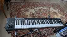 Midi клавиатура m audio keystation 61 mk3 + педаль + стойка в подарок