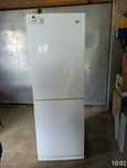 Продам Холодильник LG