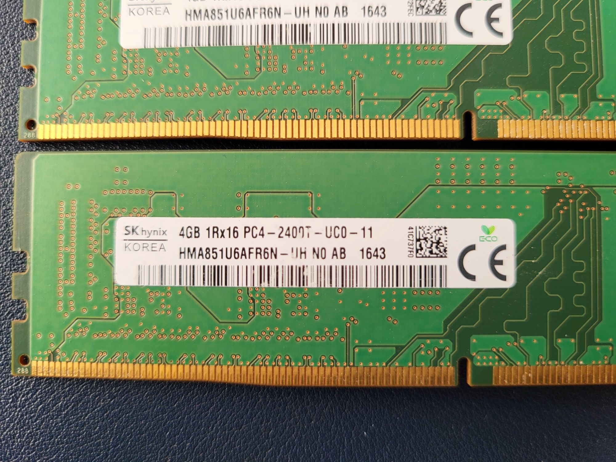 Память SKhynix DDR4 8 Гб комплект
