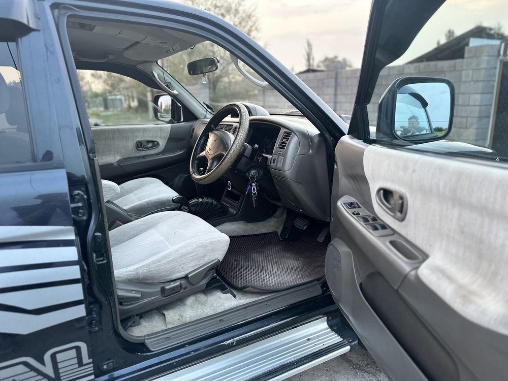 Mitsubishi Challenger продается срочно нужны деньги