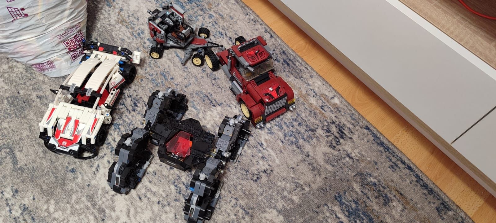 Продам наборы lego