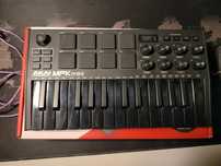 Продам MIDI клавиатуру AKAI MPK mini MK3