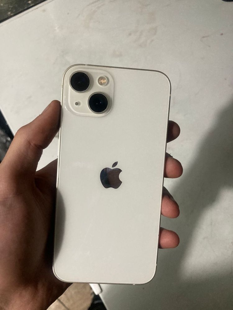Смартфон Apple iPhone 13 128Gb белый,аккум 99%