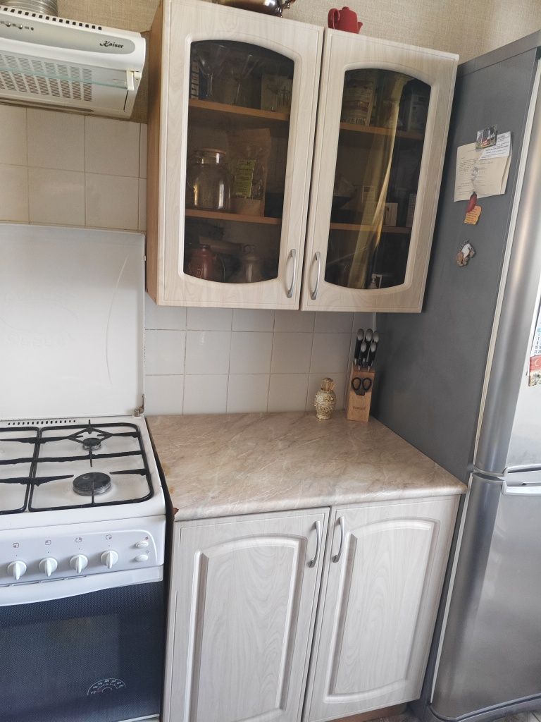Продам шкаф, кухню, горку, прихожую