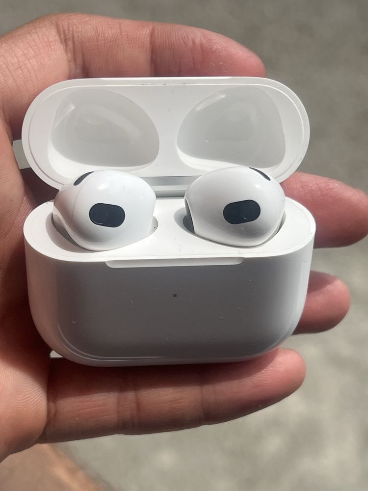 airpods 3 в хорошем состоянии б/у