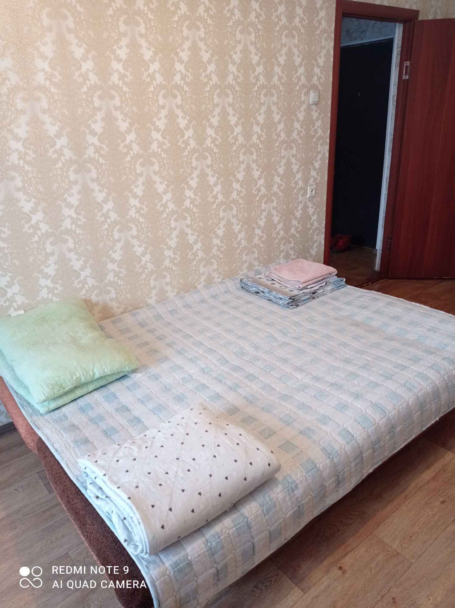 Сдам 1 к и 2 к квартиры районы 11 и 12 Мкр.