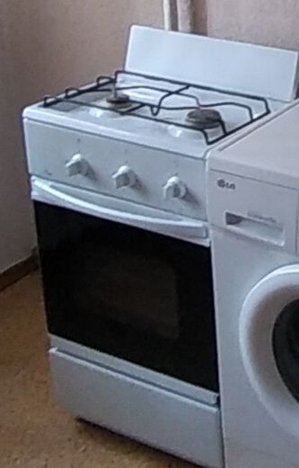 Продаю газовую плиту