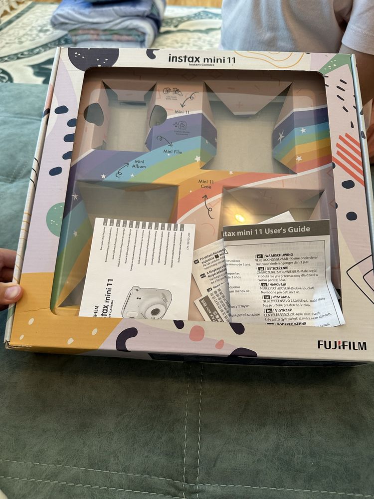 Продам Instax 11 mini