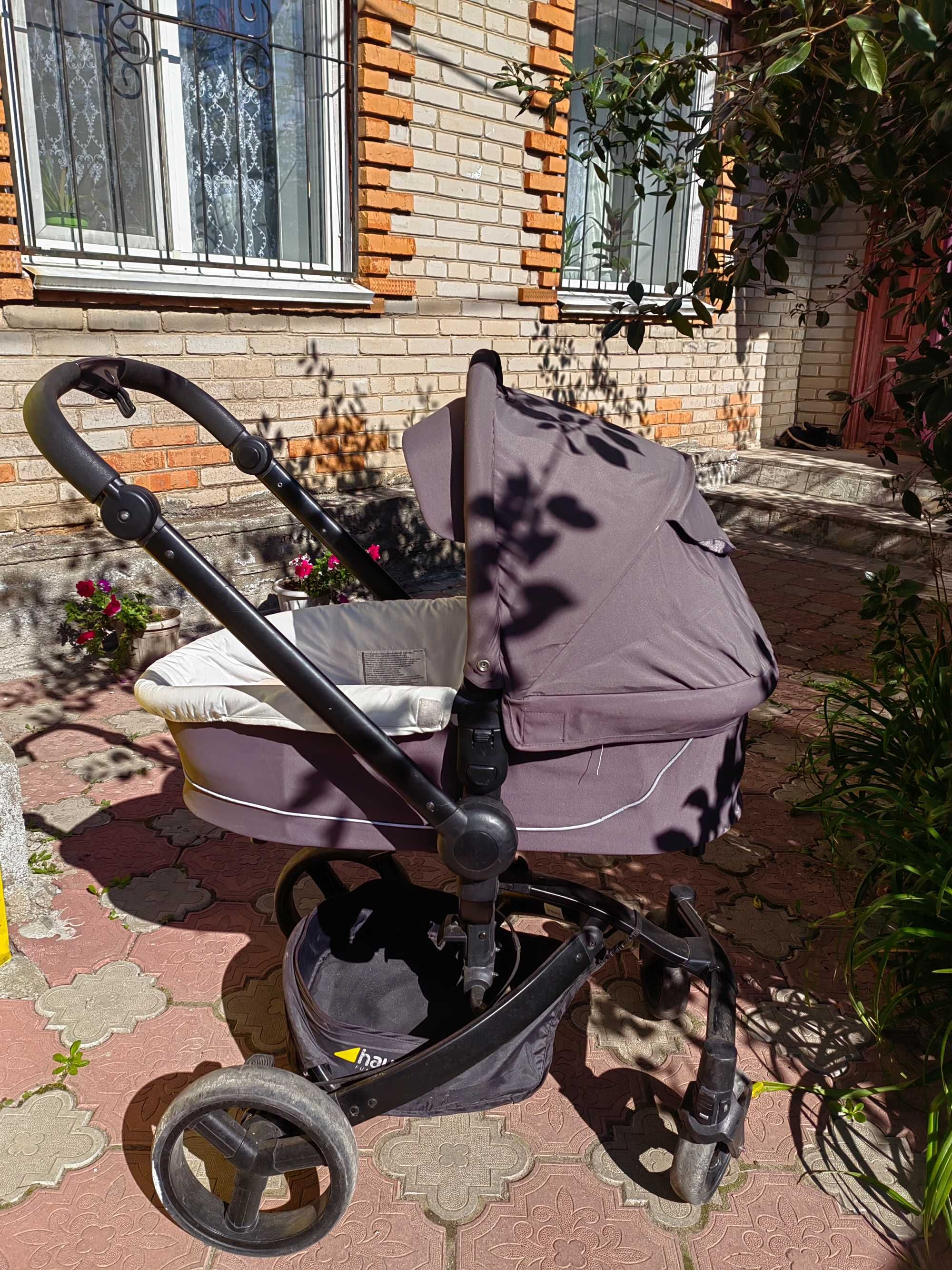 Продам детскую коляску, 3 в 1, немецкой фирмы Hauck fun for kids, б\у