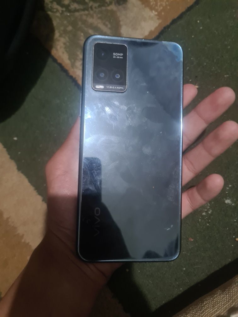 Vivo  Y33s смартфон.