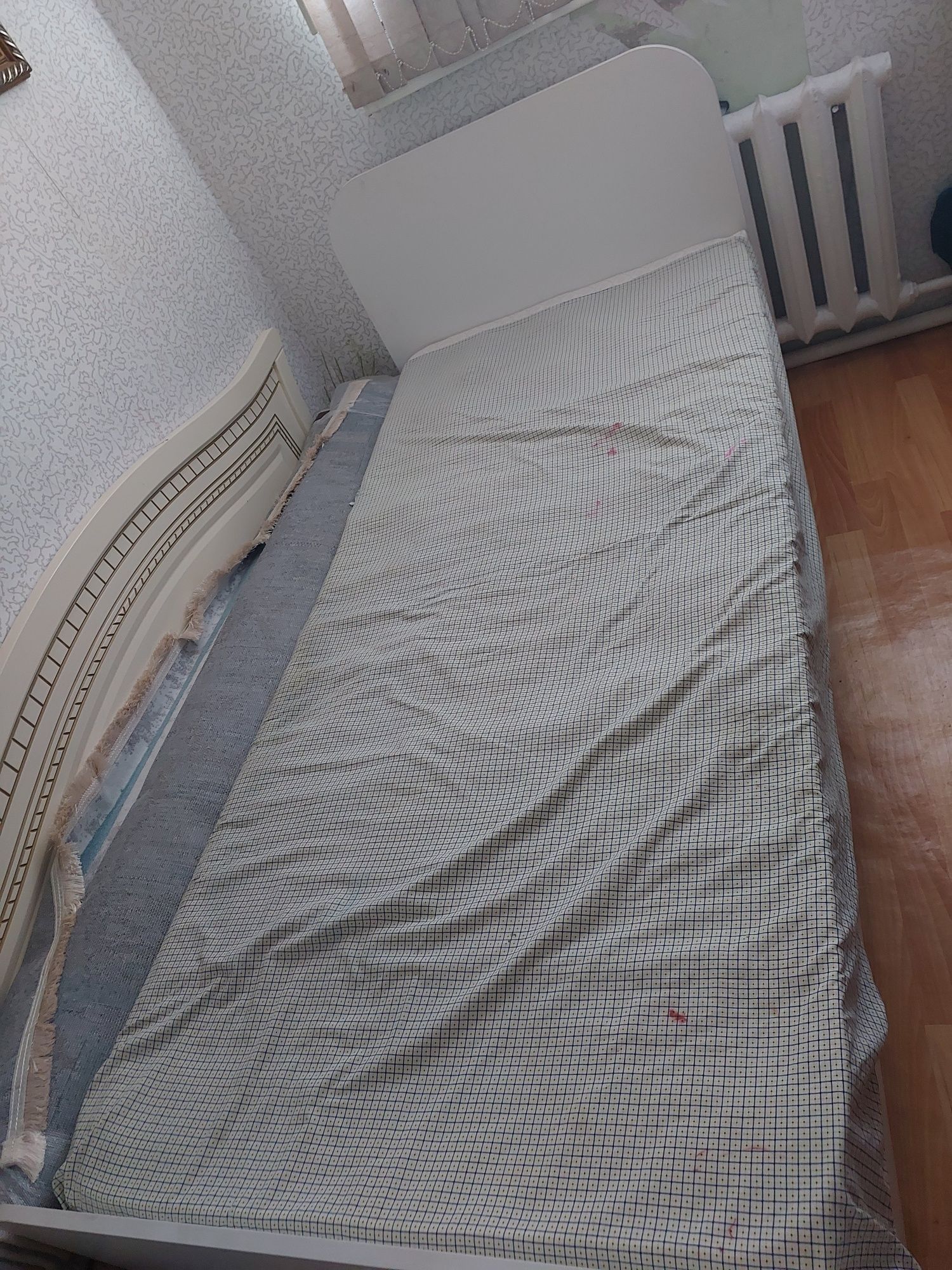 Продам 1 местную кроват.