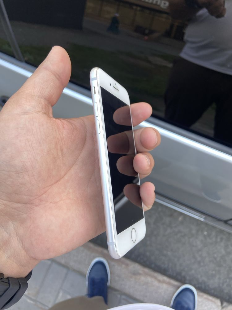 Iphone 8 64gb белый в отличном состоянии