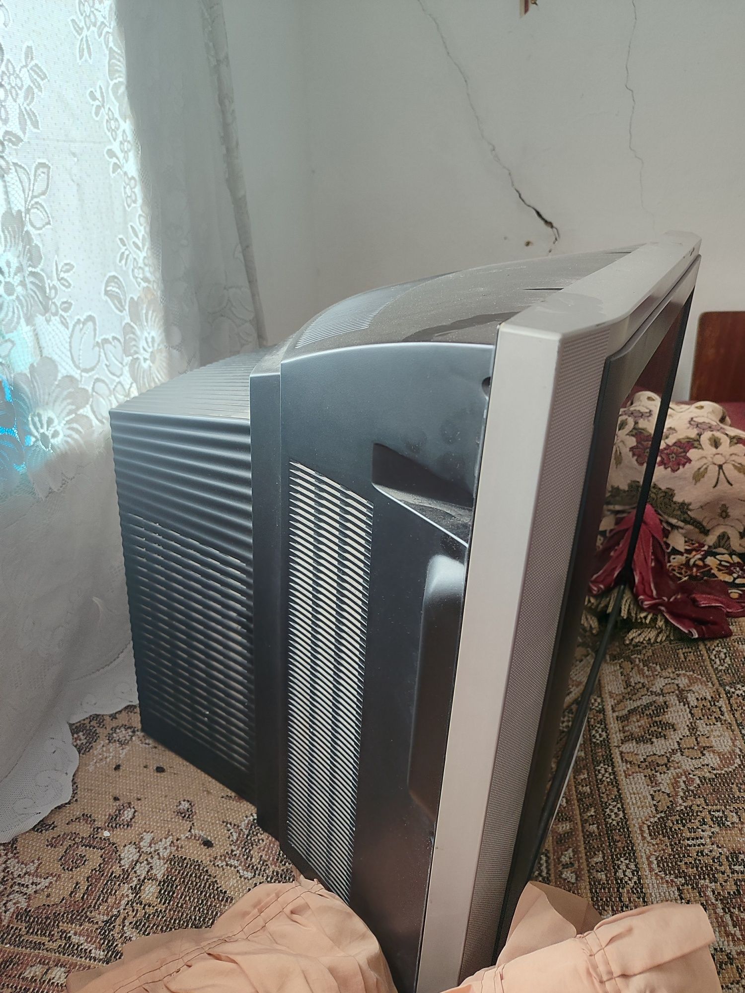 Телевизор LG б,у