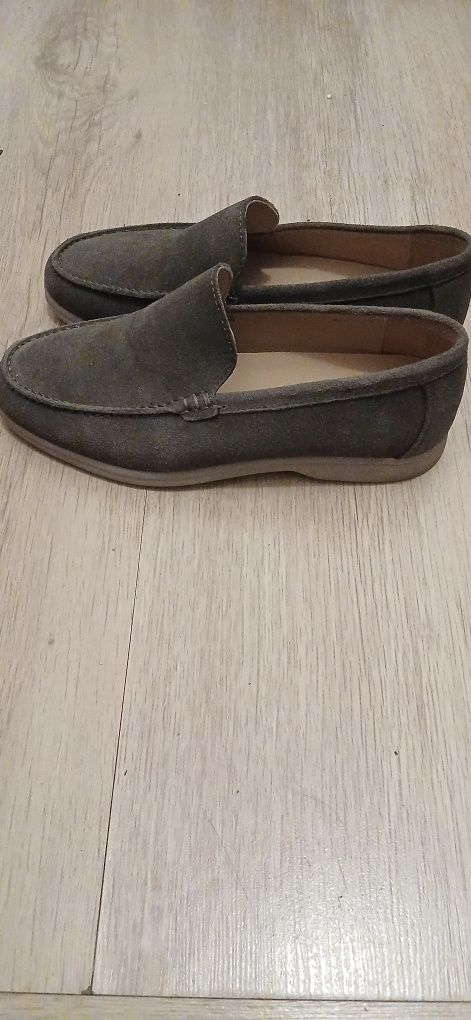 Продам, б/у мокасины