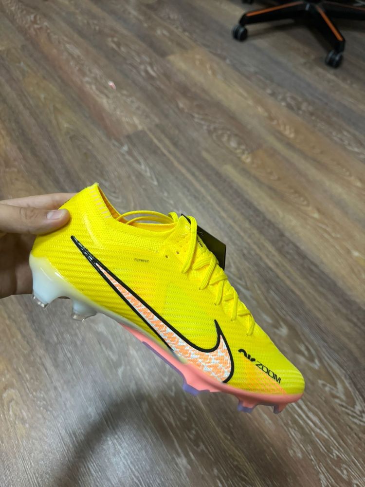 бутсы Nike,в трех расцветках