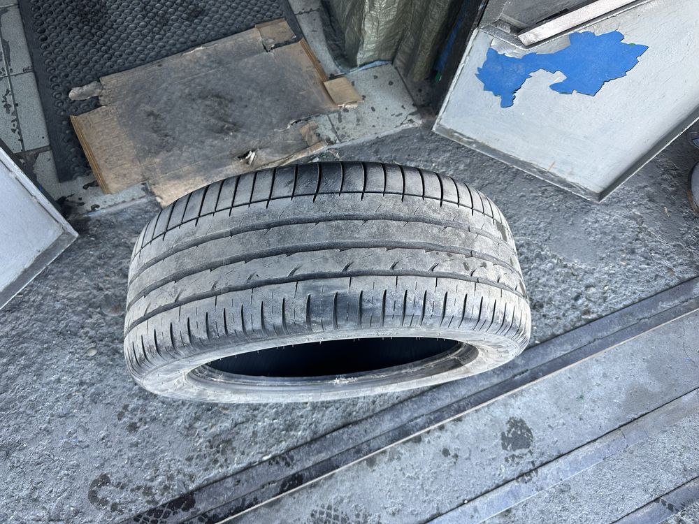 Продам резину Maxxis