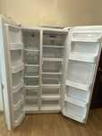 Продается двухдверный ходильник LG