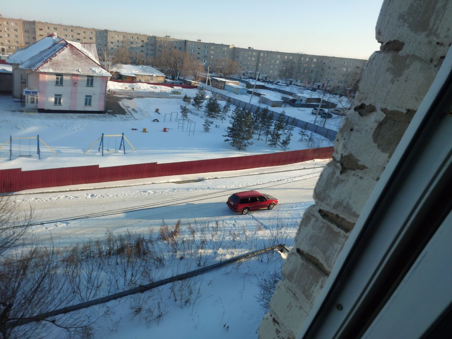 Продам 2х комнатную станция