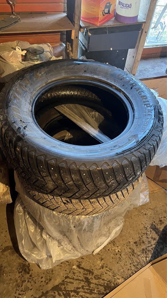Продам шины 265/65/17 зимние