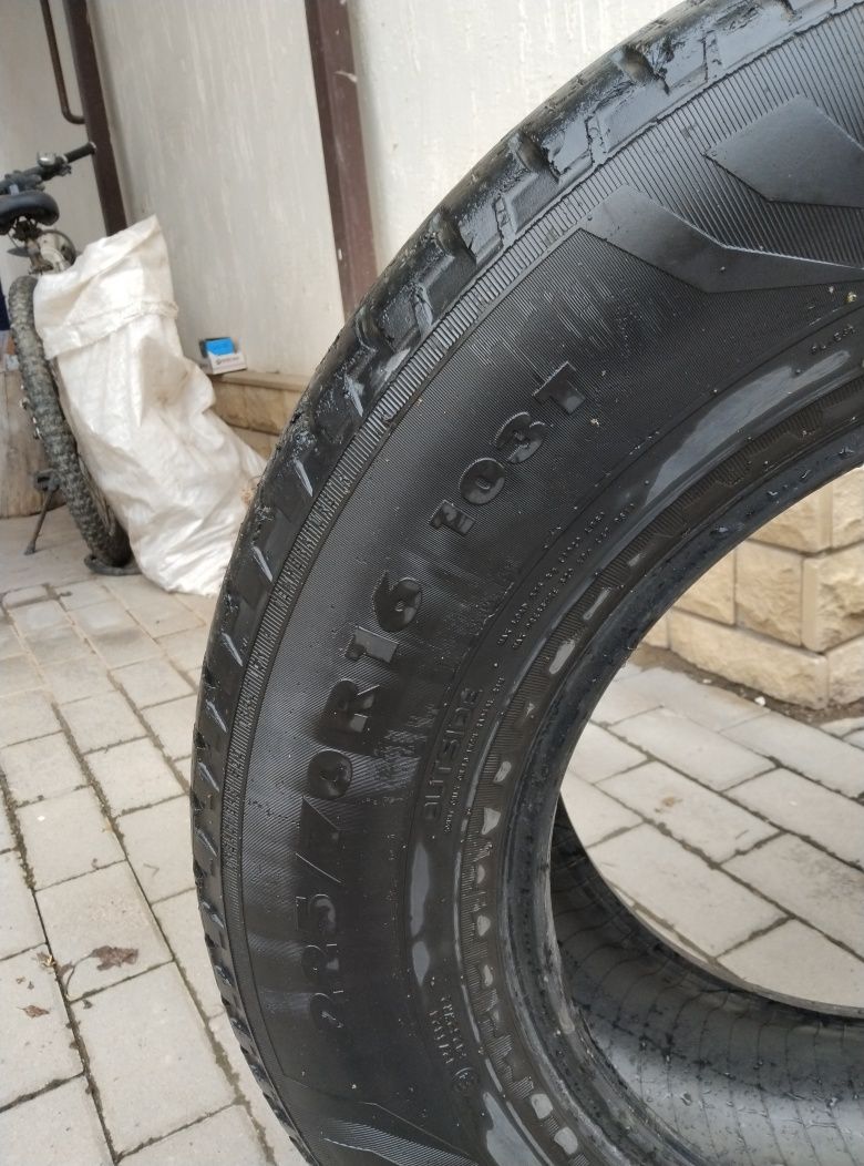 Шины летние 225/70/16.